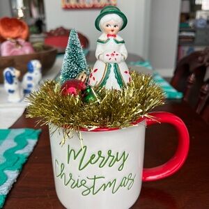 Christmas Lady Handmade Vintage Christmas Vignette/Diorama Decoration